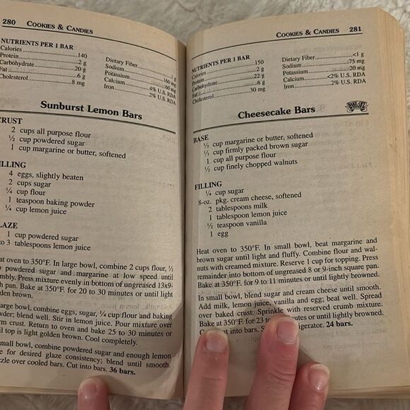 Vintage 1989‎ The Pillsbury Cookbook Recipes Cook Book Cooking Baking - Picture 7 of 8